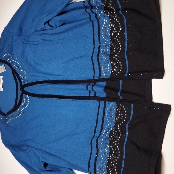 Alfred Dunner Petite Cardigan Size Large Attached Shell Embellished Blue/Black - Picture 3 of 10